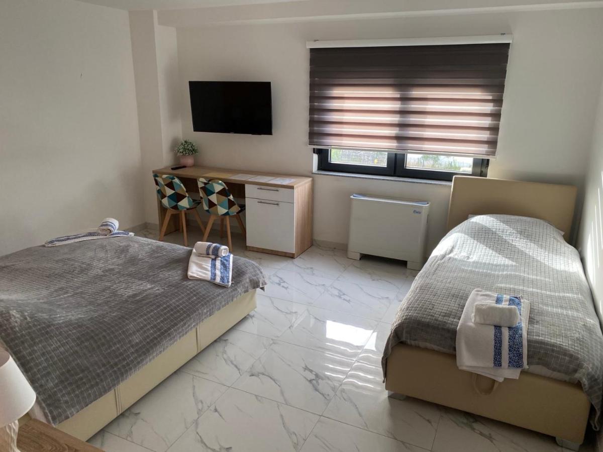 Belamionix motel Bosanski Samac Esterno foto