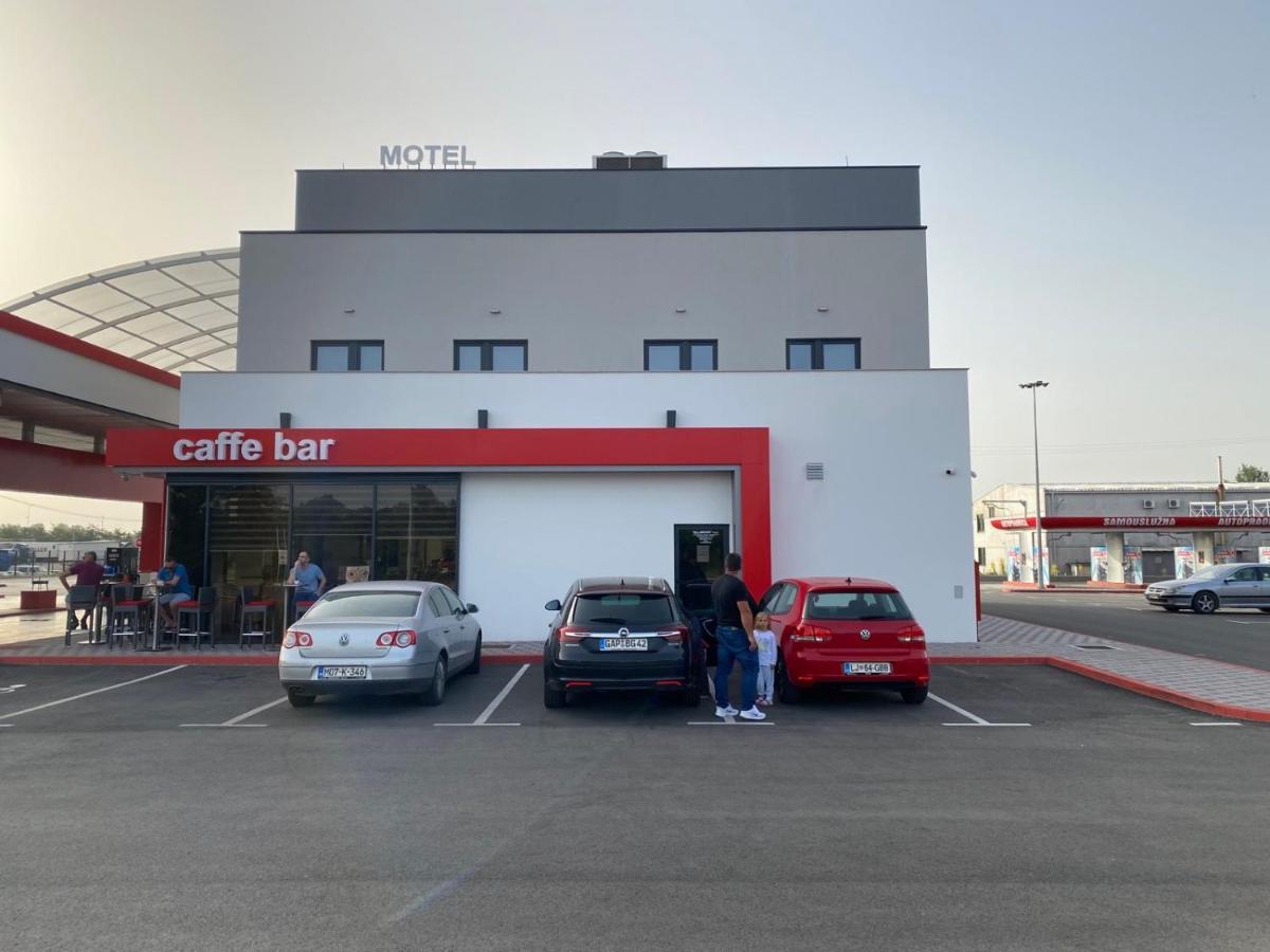 Belamionix motel Bosanski Samac Esterno foto