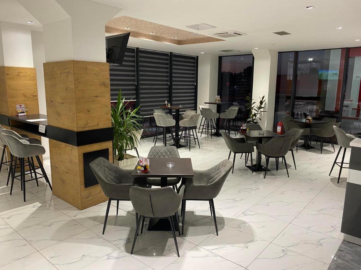 Belamionix motel Bosanski Samac Esterno foto